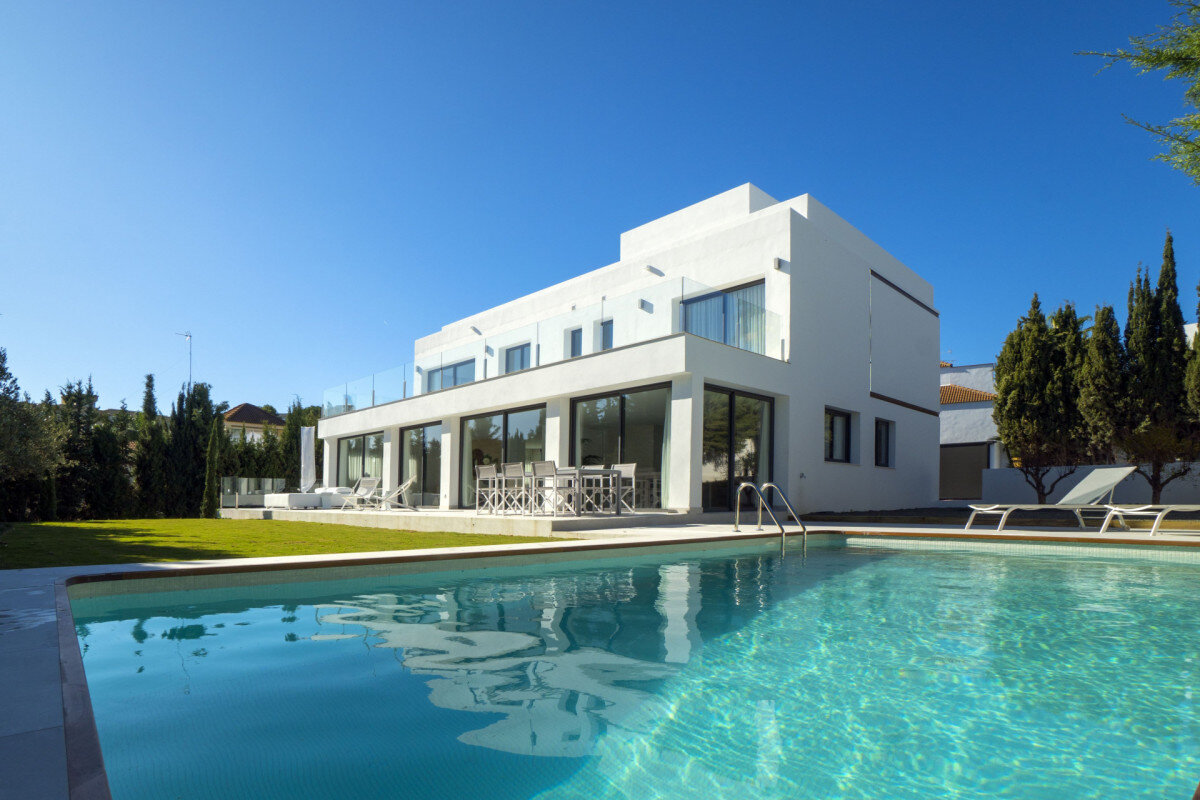 Villa zum Kauf 2.200.000 € 6 Zimmer 459 m²<br/>Wohnfläche 952 m²<br/>Grundstück Nueva Andalucia 29660