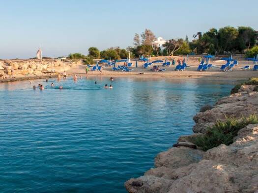 Hotel zum Kauf 3.550.000 € 3.000 m² Grundstück Protaras