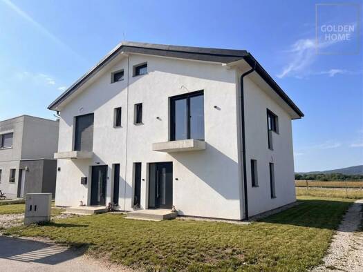 Doppelhaushälfte zum Kauf 370.000 € 4 Zimmer 89,7 m² 254 m² Grundstück Sollenau 2601