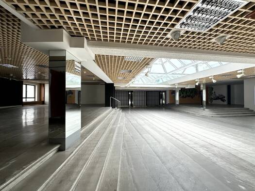 Laden zur Miete provisionsfrei 7.440 € 11 Zimmer 674 m² Verkaufsfläche Stadtmitte Krefeld 47798