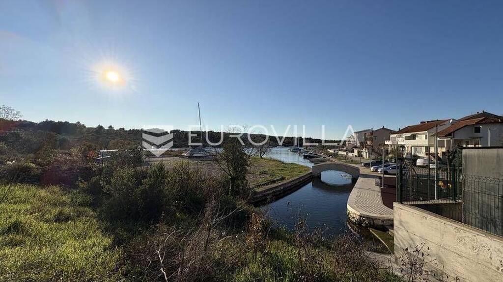 Land-/Forstwirtschaft zum Kauf 395.000 € Vrulje Bilice 22000