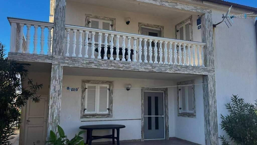 Haus zum Kauf 348.000 € 14 Zimmer 150 m² Vir