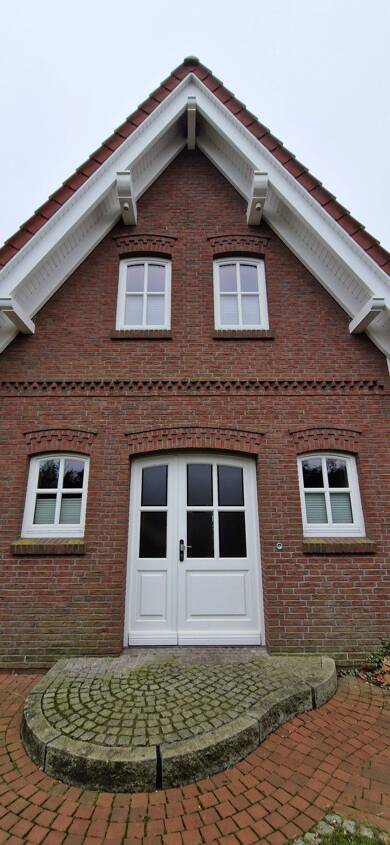 Einfamilienhaus zur Miete 1.080 € 6 Zimmer 149 m² 921 m² Grundstück frei ab sofort Fliederweg Hassel (Weser) 27324