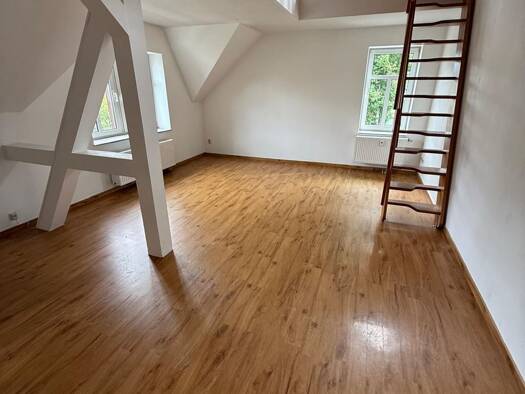 Maisonette zur Miete 375 € 3 Zimmer 72 m² 2. Geschoss frei ab sofort Augsburger Straße 33 Bernsdorf Chemnitz 09126