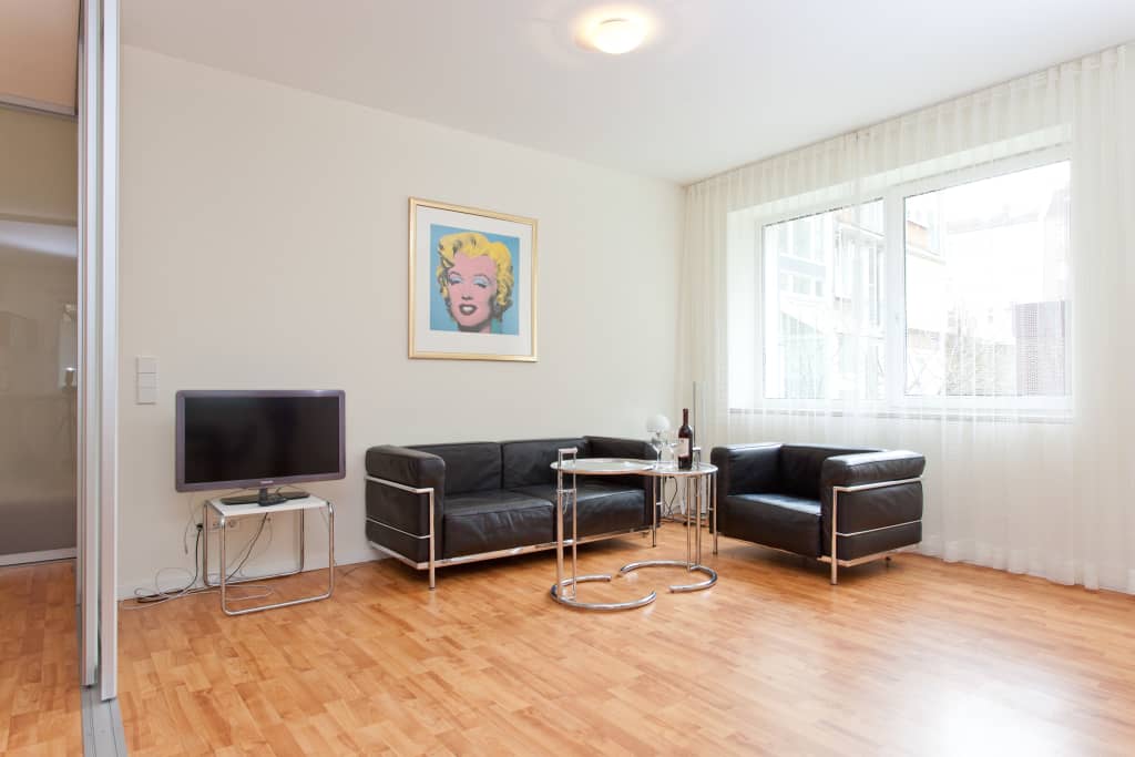 Wohnung zur Miete Wohnen auf Zeit 1.590 € 2 Zimmer 45 m²<br/>Wohnfläche 02.01.2025<br/>Verfügbarkeit Badensche Straße Wilmersdorf Berlin 10715