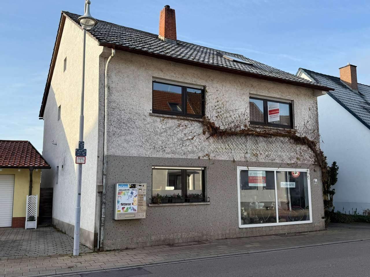 Immobilie in St. Leon-Rot - Vielseitiges 1-2 Familienhaus mit schönem Garten, großer Garage und Gewerbeinheit - Bild 0