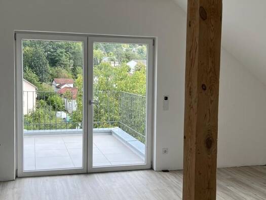 Wohnung zur Miete 700 € 2 Zimmer 75 m² Geschoss 2/2 frei ab 01.10.2025 Bad Bocklet 97708