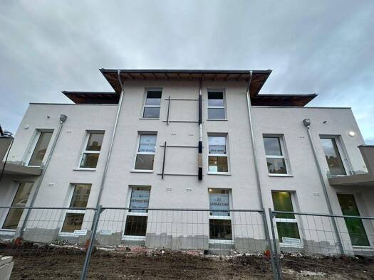 Wohnung zur Miete 865 € 2 Zimmer 66,6 m² EG frei ab sofort Fröhlichstraße Hessisch Lichtenau 37235
