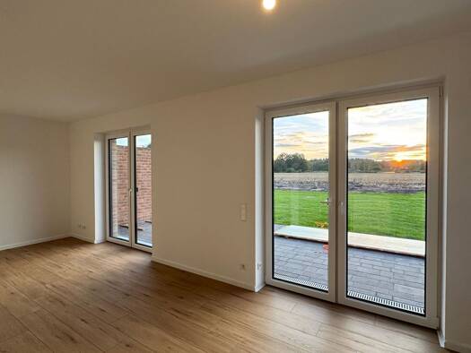 Doppelhaushälfte zur Miete 1.400 € 3 Zimmer 120 m² frei ab 01.02.2026 Sage Großenkneten 26197