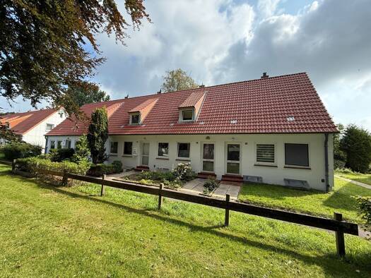 Reihenmittelhaus zum Kauf als Kapitalanlage geeignet 120.000 € 3 Zimmer 46 m² Friesenstraße 44 Bredstedt 25821