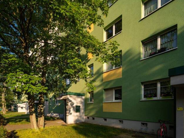 Wohnung zur Miete 427 € 3 Zimmer 56,3 m² 2. Geschoss frei ab 01.04.2026 Hemingwaystraße 26 Westliche Neustadt Halle 06126