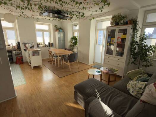 Wohnung zur Miete 1.180 € 4,5 Zimmer 110 m² Geschoss 2/3 frei ab 01.04.2026 Ortsgebiet Sinzheim 76547