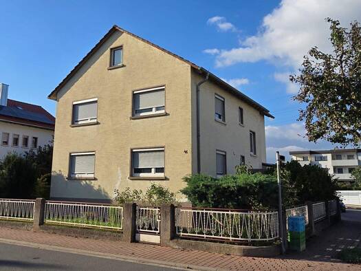 Haus zum Kauf 495.000 € 5,5 Zimmer 202 m² 512 m² Grundstück Leimen 69181