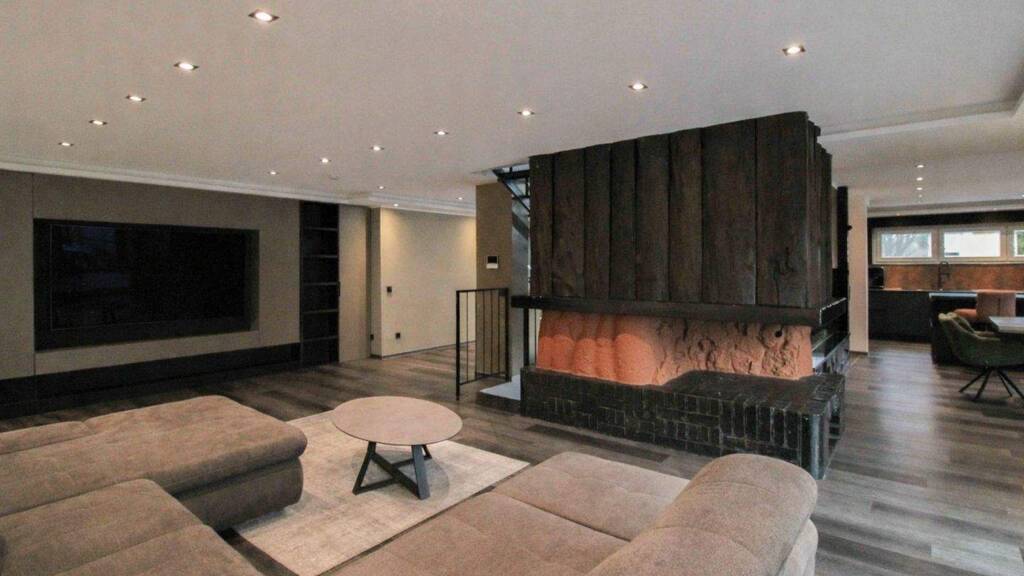 Einfamilienhaus zum Kauf provisionsfrei 1.100.000 € 13 Zimmer 358,1 m² 1.062,1 m² Grundstück Wiescherhöfen Hamm 59077