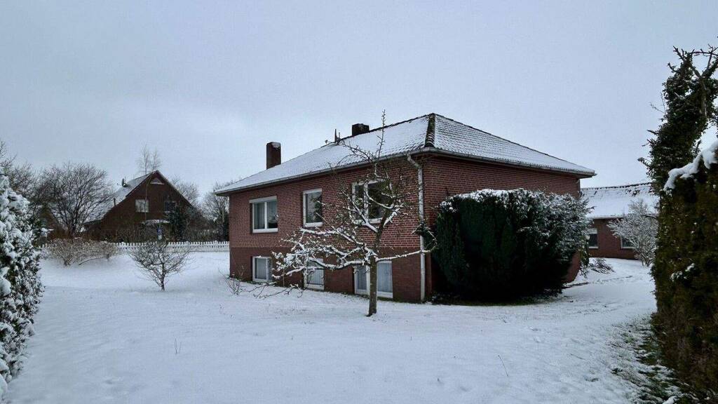 Einfamilienhaus zum Kauf provisionsfrei 180.000 € 4 Zimmer 94 m² 503 m² Grundstück Jeringhave Varel 26316