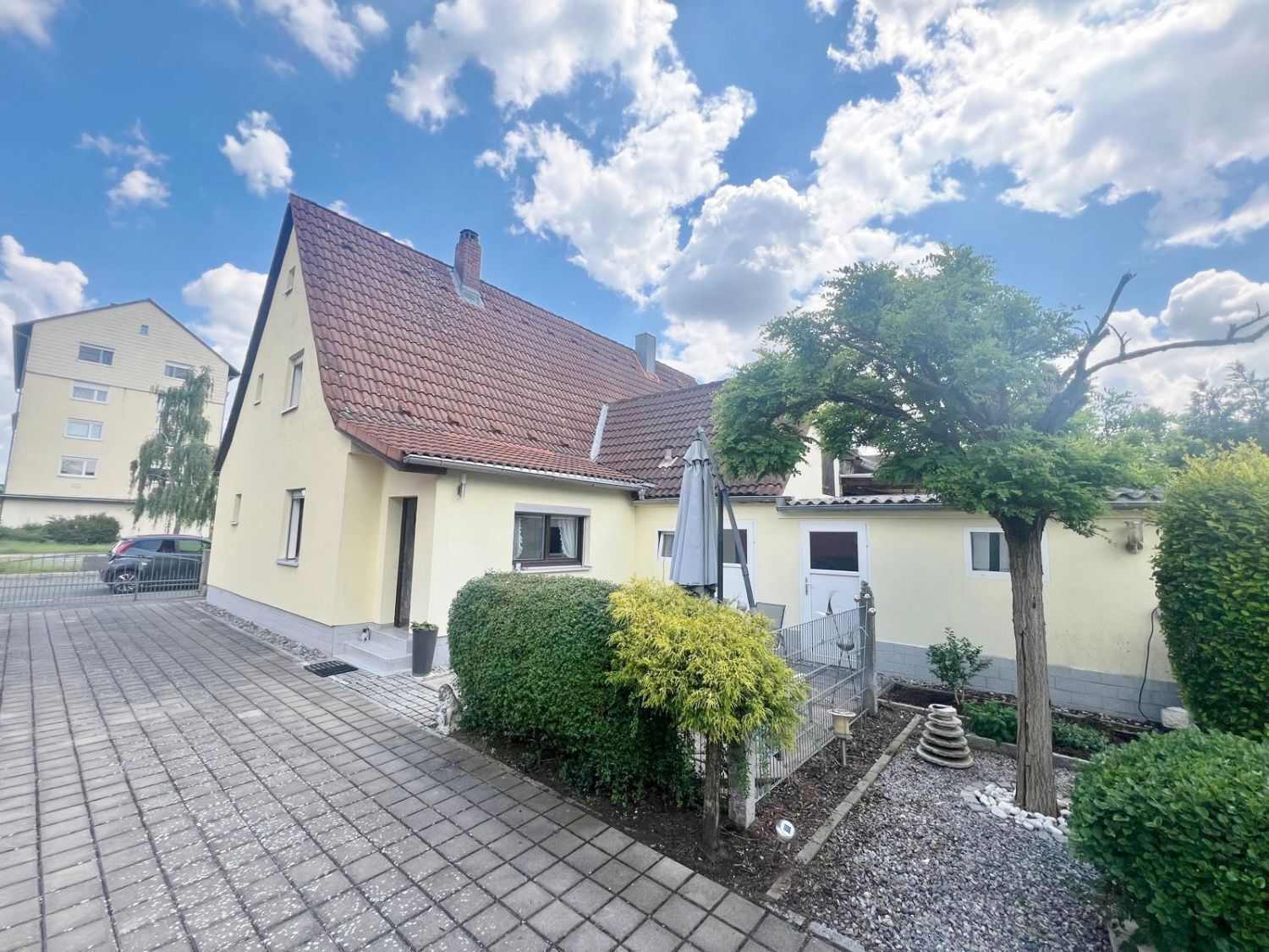 Doppelhaushälfte zum Kauf 439.000 € 3 Zimmer 80 m²<br/>Wohnfläche 400 m²<br/>Grundstück Stadeln 175 Fürth 90765