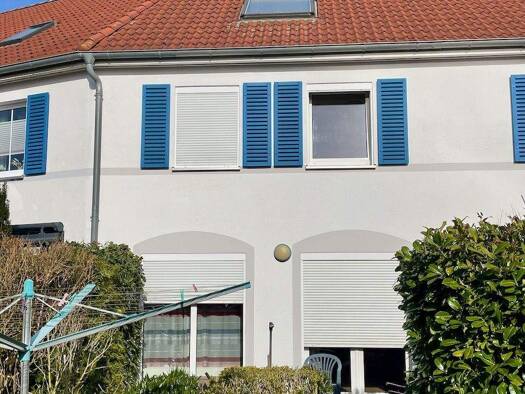 Haus zur Miete 1.500 € 4 Zimmer 121 m² 215 m² Grundstück frei ab 01.06.2026 Biestow Rostock 18059