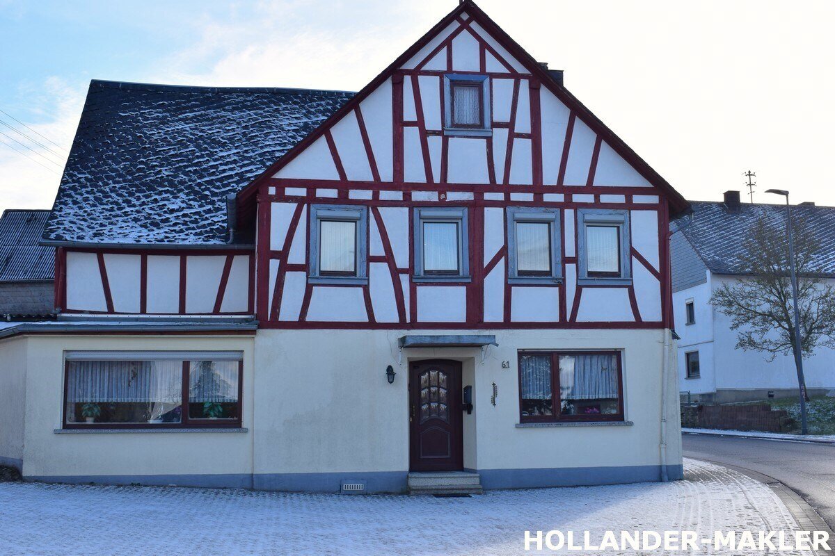 Reihenendhaus zum Kauf 89.000 € 6 Zimmer 140 m²<br/>Wohnfläche 845 m²<br/>Grundstück Liesenich 56858