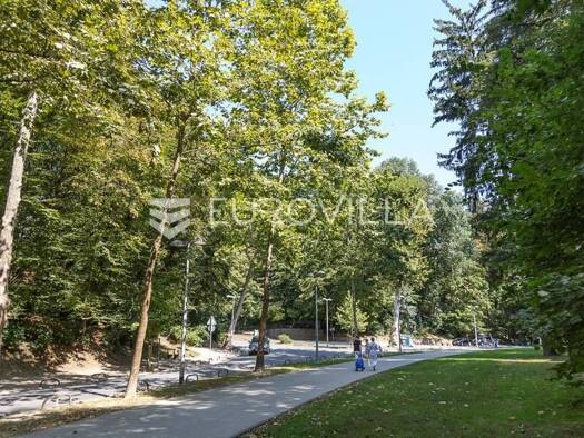 Haus zum Kauf 1.500.000 € 6 Zimmer 350 m² Kozarceva Gračac