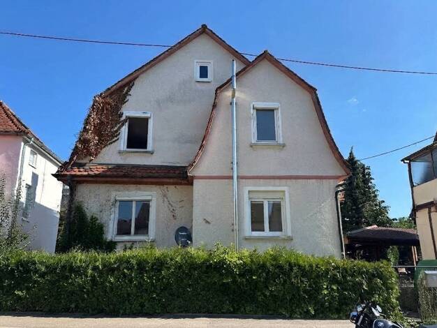 Einfamilienhaus zum Kauf 227.000 € 5 Zimmer 138 m² 313 m² Grundstück frei ab sofort Eislingen Eislingen/Fils 73054