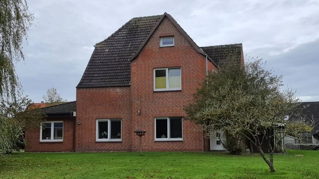 Mehrfamilienhaus zum Kauf 375.000 € 7 Zimmer 280 m² 2.370 m² Grundstück Schülp 25764