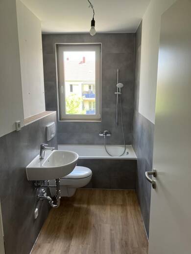 Wohnung zur Miete 337 € 2 Zimmer 49,6 m² 3. Geschoss Prignitzstraße 22 Nord Brandenburg 14770
