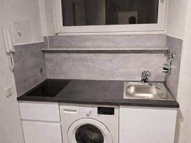 Wohnung zur Miete 480 € 1 Zimmer 28,2 m² 4. Geschoss frei ab 01.01.2026 Dietrichstr. Gleißhammer Nürnberg 90461