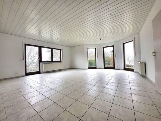 Wohnung zur Miete 1.100 € 4 Zimmer 125 m² Büdingen 63654