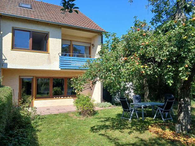 Doppelhaushälfte zum Kauf provisionsfrei 485.000 € 9 Zimmer 160 m² 448 m² Grundstück Tulpenstr. 9 Erdmannhausen 71729