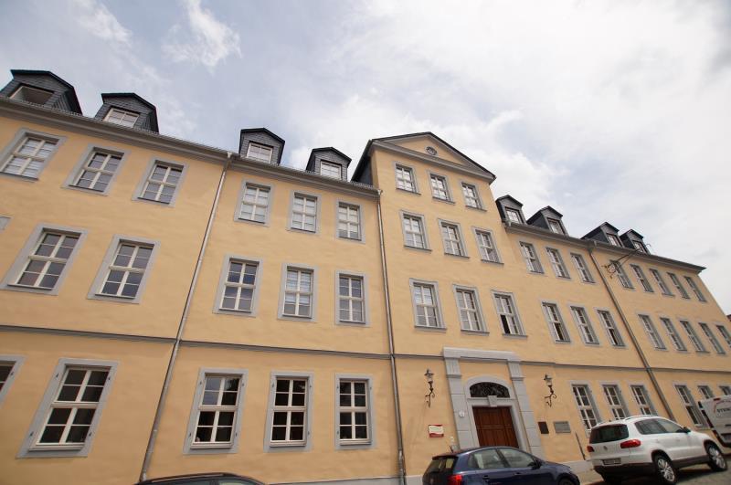 Wohnung zur Miete nur mit Wohnberechtigungsschein 328,66 € 2 Zimmer 57,7 m²<br/>Wohnfläche 1.<br/>Geschoss Straße des Friedens 3/5 Pößneck,Stadt Pößneck 07381