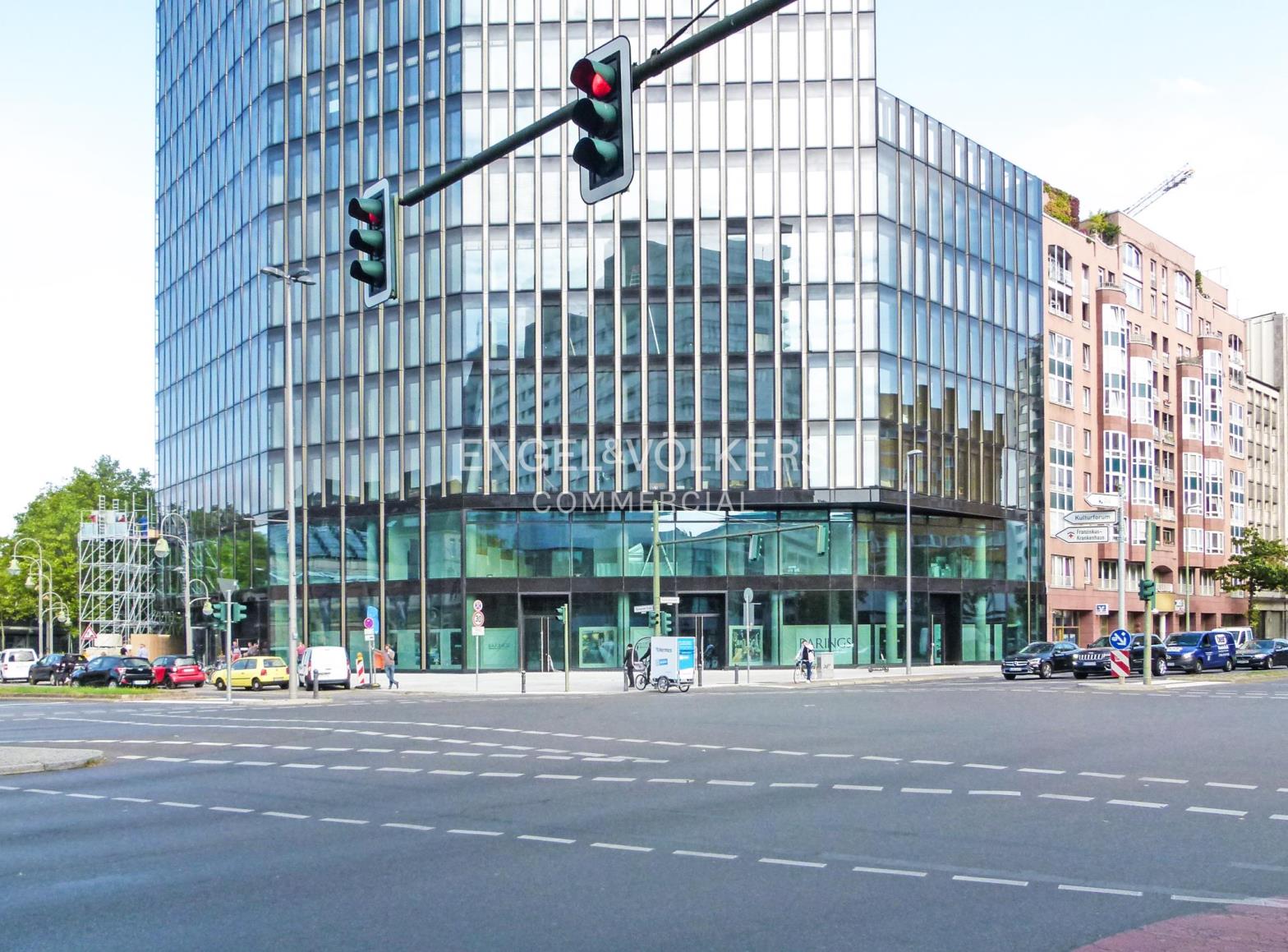 Ladenfläche zur Miete 265 m²<br/>Verkaufsfläche ab 265 m²<br/>Teilbarkeit Tiergarten Berlin 10787