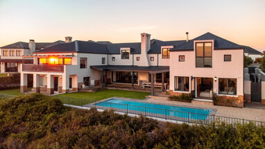 Einfamilienhaus zum Kauf 1.576.251 € 1.016 m² 1.537 m² Grundstück 6 Oyster Ln  Atlantic Beach Golf Estate  Cape Town Cape Town