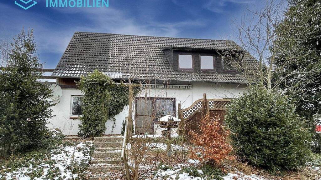 Einfamilienhaus zum Kauf 238.000 € 8 Zimmer 145,6 m² 2.092 m² Grundstück frei ab 01.04.2026 Schwabstedt 25876