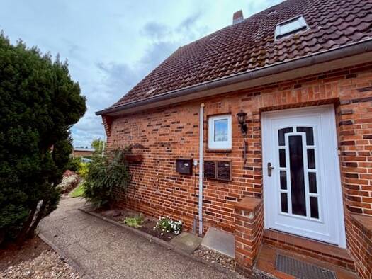 Einfamilienhaus zum Kauf provisionsfrei 295.000 € 8 Zimmer 180 m² 1.095 m² Grundstück Westerrönfeld Westerrönfeld 24784
