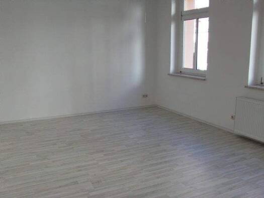 Wohnung zur Miete 375 € 3 Zimmer 75 m² EG frei ab sofort Ottostraße 7 Werdau Werdau 08412