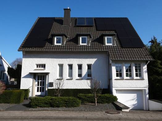 Einfamilienhaus zum Kauf 599.000 € 7 Zimmer 155 m² 890 m² Grundstück Kernstadt Lippstadt 59555