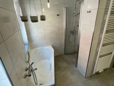 Wohnung zur Miete 920 € 3,5 Zimmer 95 m² EG frei ab sofort Marktstraße 17 Buttenheim Buttenheim 96155