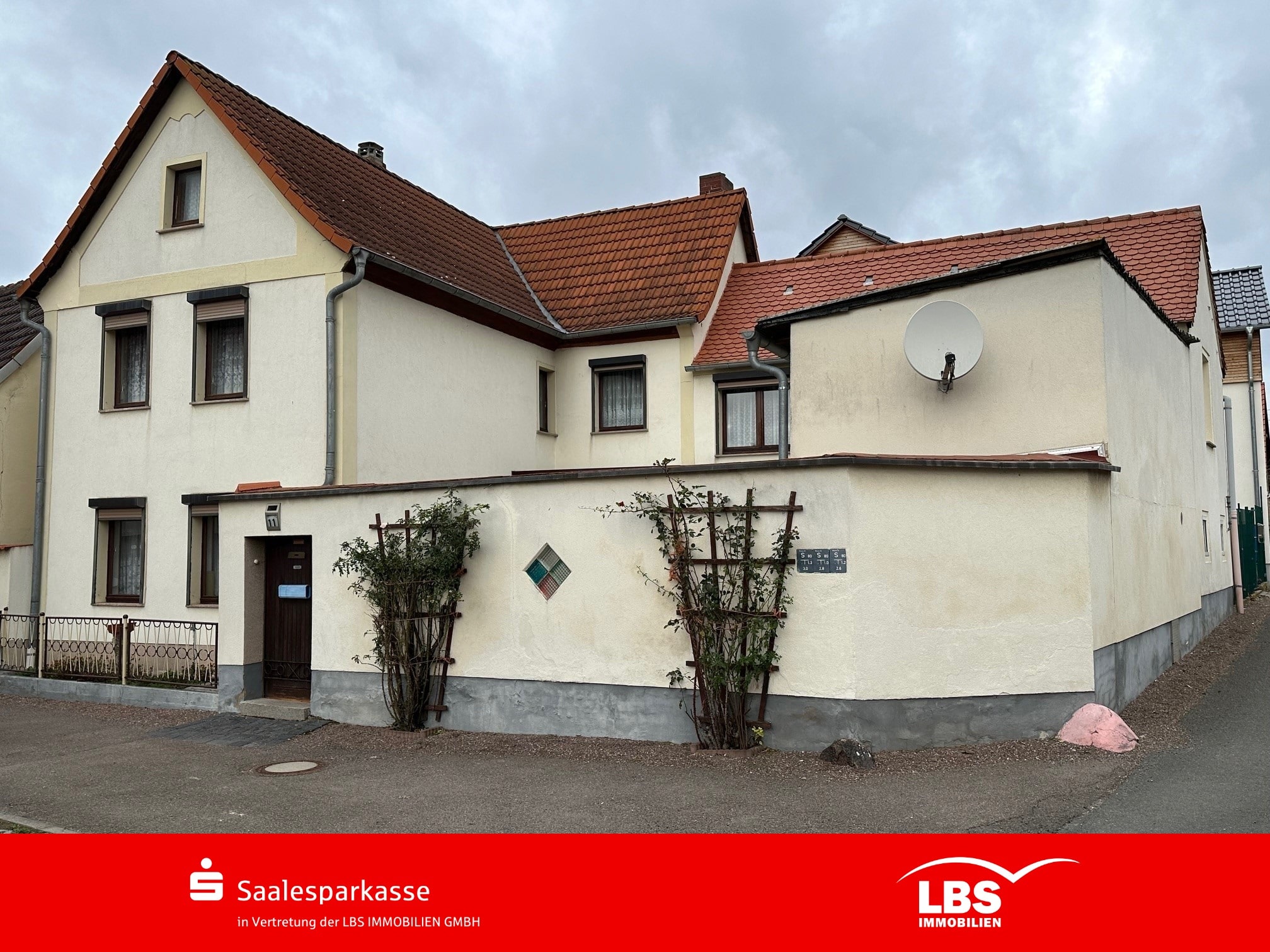 Einfamilienhaus zum Kauf 55.000 € 5 Zimmer 110 m²<br/>Wohnfläche 216 m²<br/>Grundstück ab sofort<br/>Verfügbarkeit Langeneichstädt Langeneichstädt 06268