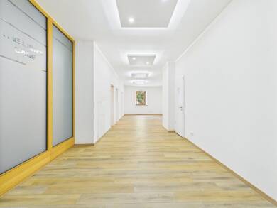 Verkaufsfläche zur Miete 17,40 € 3 Zimmer 85 m² Verkaufsfläche Regensburg 93047