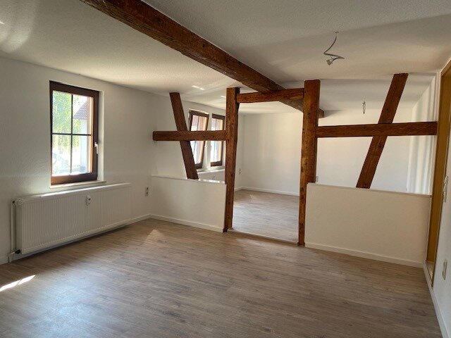 Apartment zur Miete 850 € 3 Zimmer 84 m²<br/>Wohnfläche 1.<br/>Geschoss 01.10.2024<br/>Verfügbarkeit Alach Alach 99090