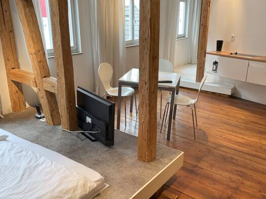 Wohnung zur Miete auf Zeit 1.310 € 1 Zimmer 42 m² frei ab 01.11.2026 Mitte Stuttgart 70182
