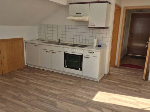 Wohnung zur Miete 198 € 1 Zimmer 31 m² Geschoss 2/2 frei ab sofort Rammelsberger Straße 5 Schönberg Schönberg 94513