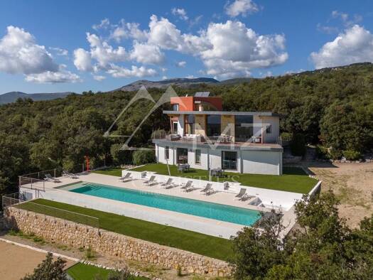 Haus zum Kauf 1.670.300 € 209 m² 3.000 m² Grundstück Fayence 83440
