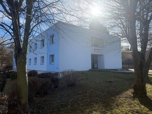 Bürogebäude zum Kauf als Kapitalanlage geeignet 950.000 € 1 Zimmer 1.000 m² Südring 141 Weißenfels 06667