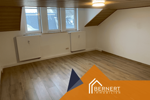 Wohnung zur Miete 520 € 4 Zimmer 102 m² Dachgeschoss, 3. Geschoss Oelsnitz Oelsnitz/Vogtl. 08606