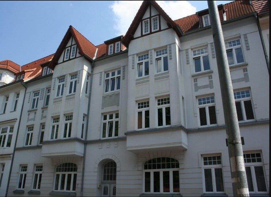 Wohnung zur Miete 817 € 3 Zimmer 86 m²<br/>Wohnfläche 1.<br/>Geschoss 01.02.2025<br/>Verfügbarkeit Rudolf-Breitscheid-Straße 28 Paulsstadt Schwerin 19053