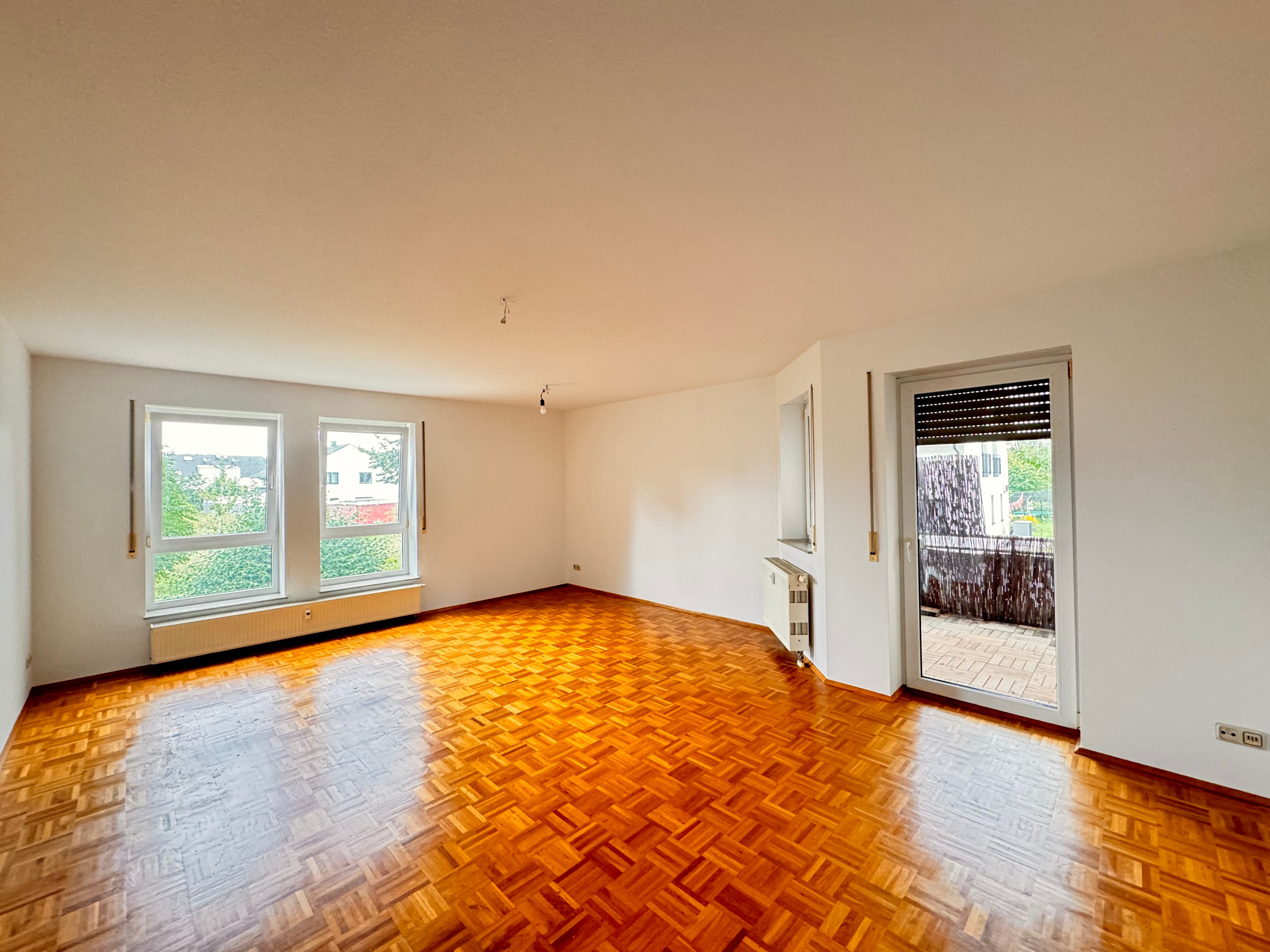 Wohnung zum Kauf 175.000 € 3 Zimmer 88,3 m²<br/>Wohnfläche EG<br/>Geschoss ab sofort<br/>Verfügbarkeit Legefeld Weimar 99428