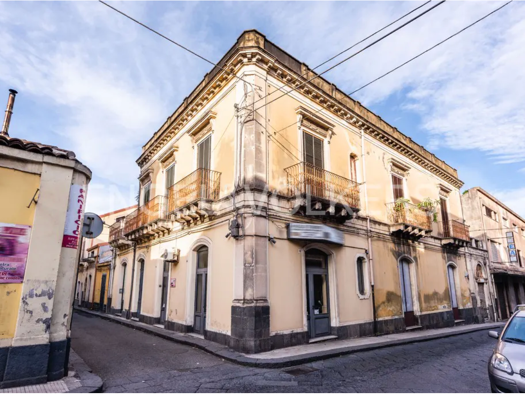 Stadthaus zum Kauf 200.000 € 9 Zimmer 238 m² Giarre