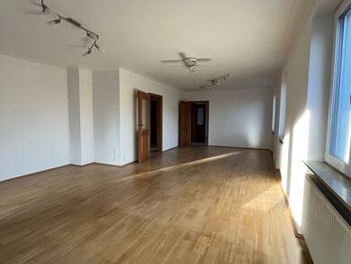 Wohnung zur Miete 1.150 € 6 Zimmer 145 m² 1 Geschosse frei ab sofort Eßfeld Giebelstadt 97232