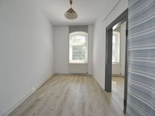 Wohnung zur Miete 370 € 2 Zimmer 53 m² 1. Geschoss frei ab sofort Merseburg Merseburg 06217